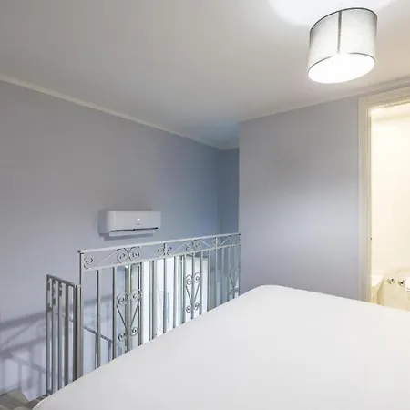 Anima Azzurra - Historic Center Apartment *